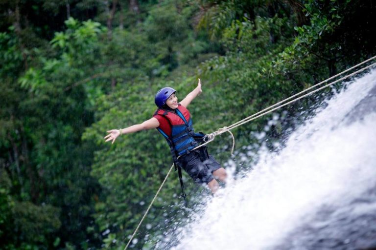 Sri-Lanka-Tourist-attraction-kithulgala